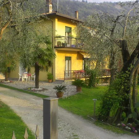 In Malcesine/gardasee 22031