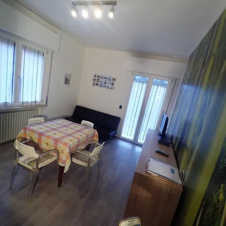 In Malcesine/gardasee 22031 Appartamento *